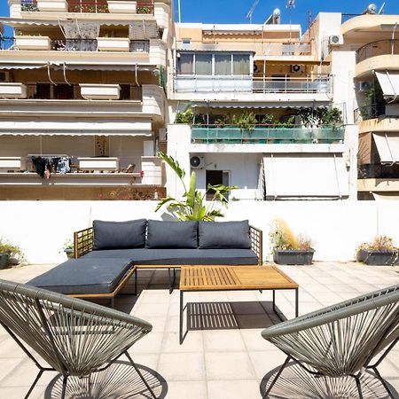 Renovated 5 Bdr House Near Acropolis - New Beds, Terrace & Green Yard Афины Экстерьер фото